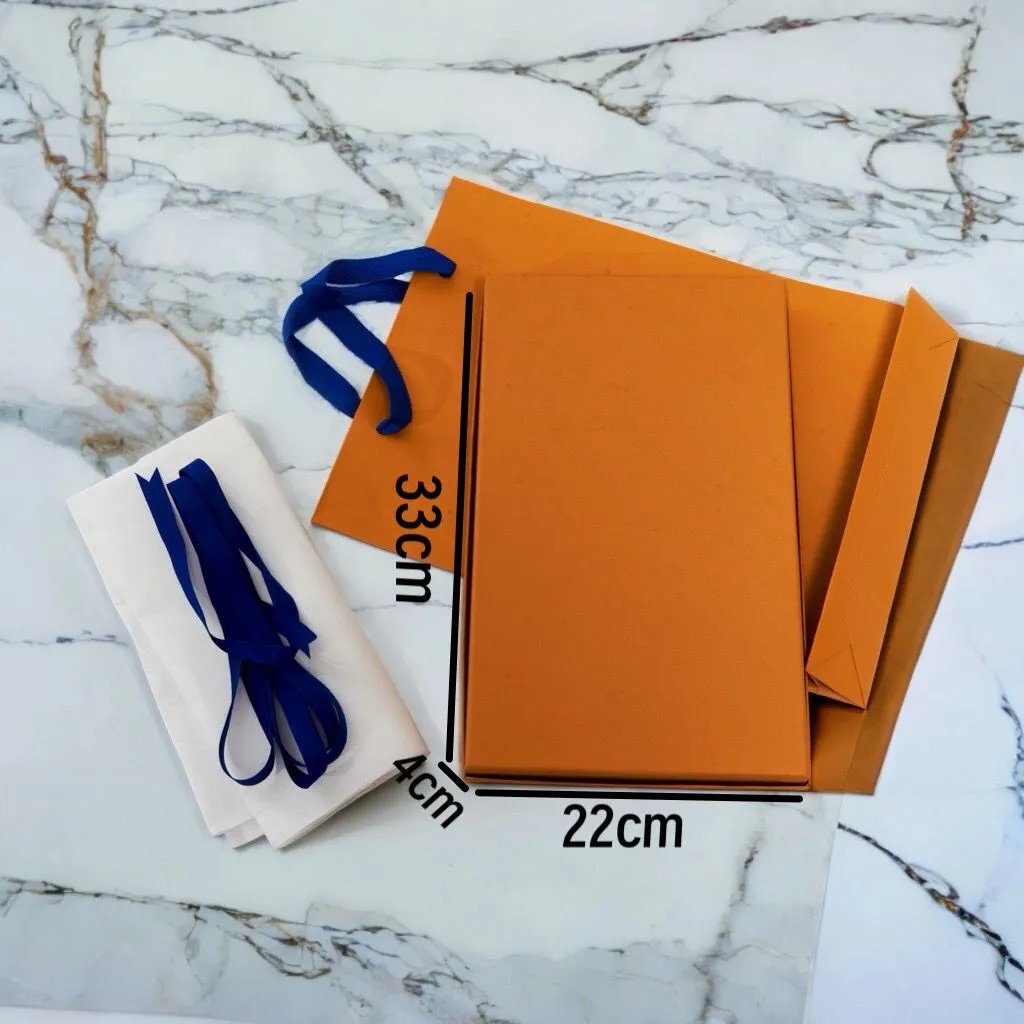Clothing Box + Tote Bag + Silk + Tissue + Sticker + Card 38*28*