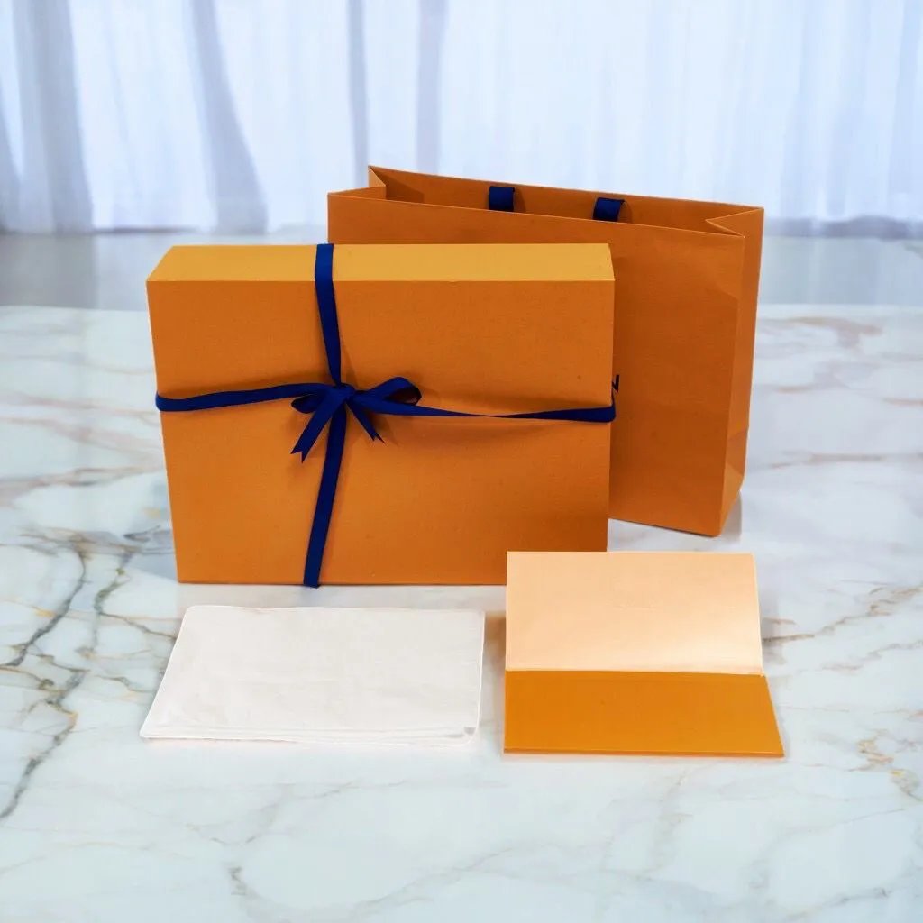 Medium Flat Box + Tote Bag + Silk + Tissue Paper + Sticker + Certificate Card