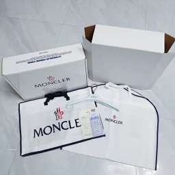 thumbnail for Buckle shopping bags, down packaging boxes, clothes packaging gift bags, coat dust covers, tote bags, shopping bags, high-end