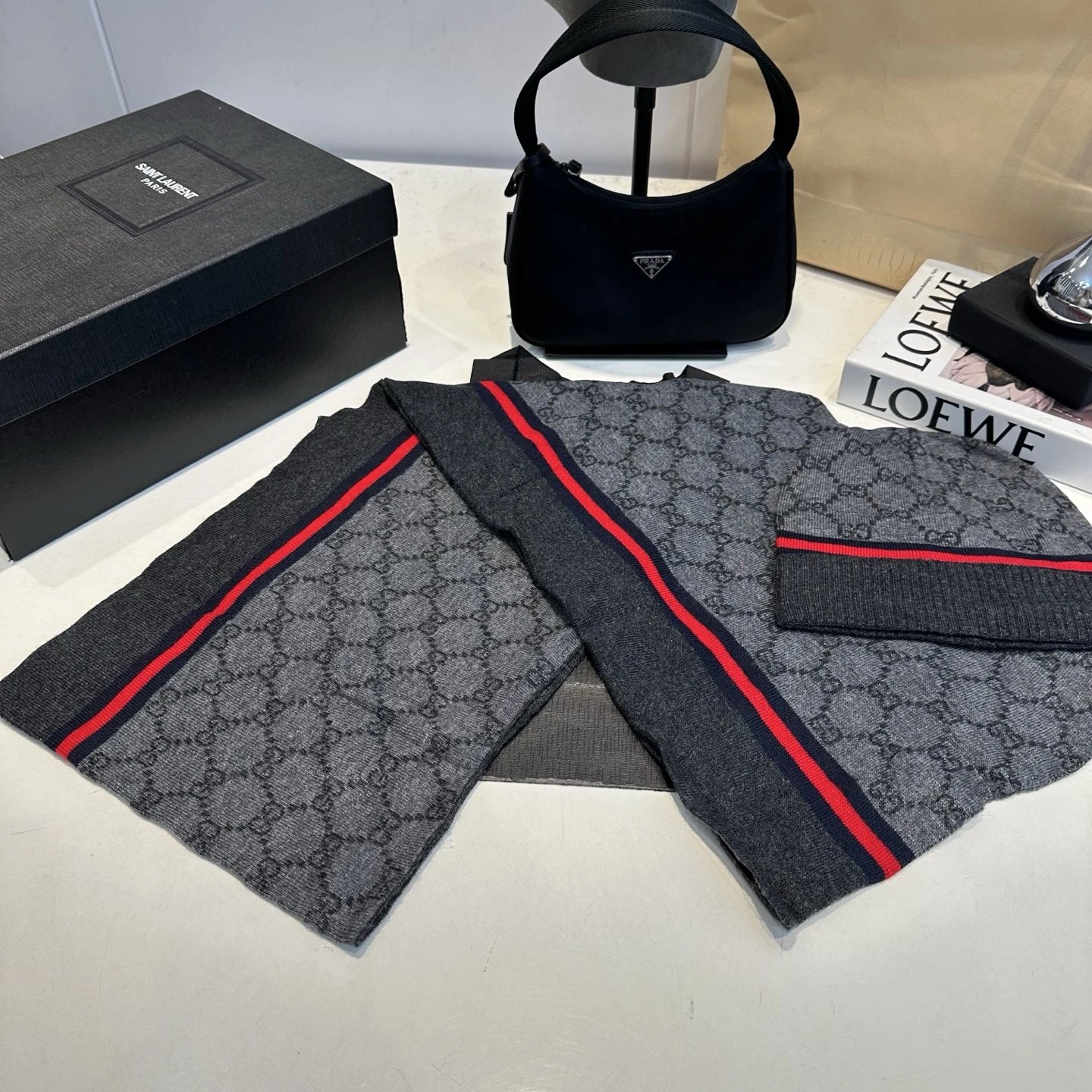 1:1 l*v beanie hat/scarf set 7