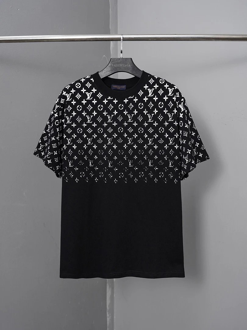 Louis Vuitton T-Shirts Short-Sleeve Graphic T-Shirt — 56