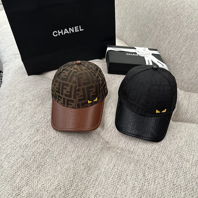Prada Multiple baseball cap designs product detail image 10