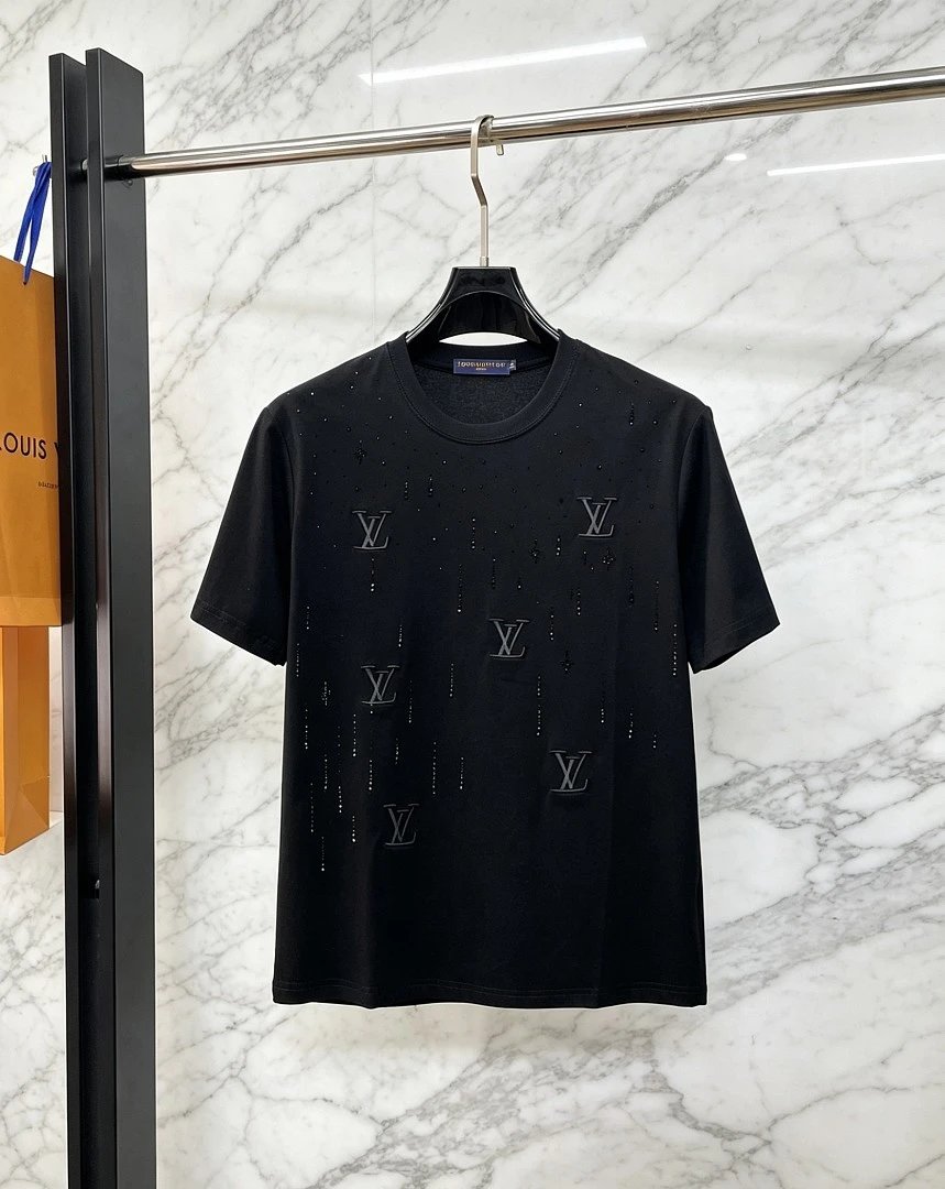 Louis Vuitton T-Shirts Short-Sleeve Graphic T-Shirt image 9