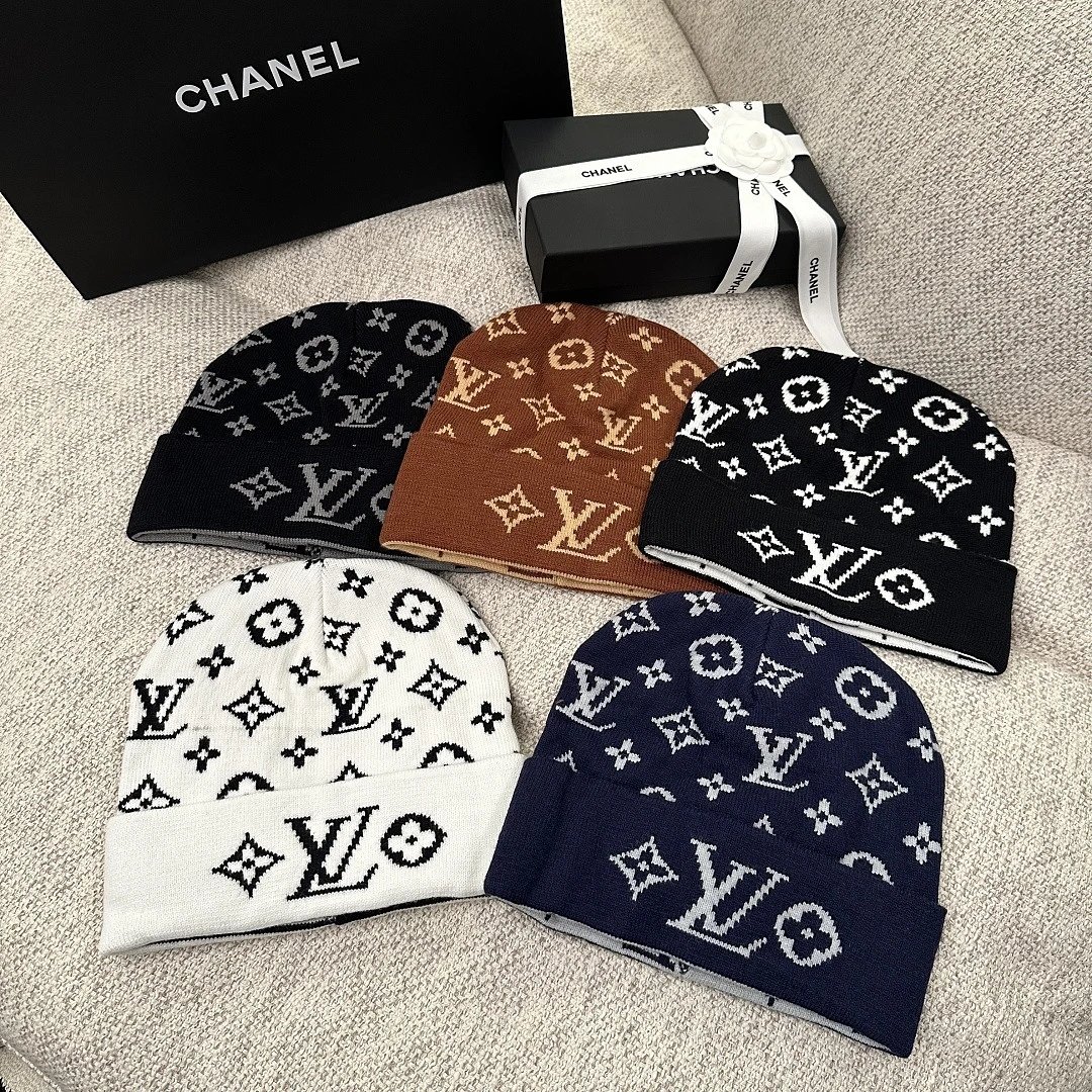Fendi Hats FF Monogram Baseball Cap — 33