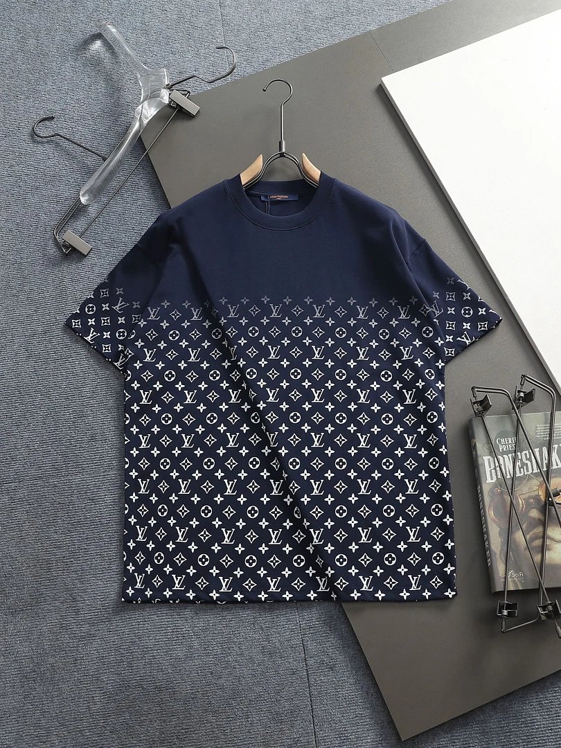 Louis Vuitton T-Shirts Monogram Print Crewneck T-Shirt — 90