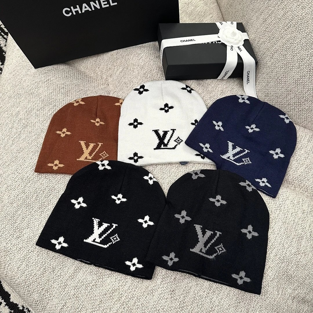 Fendi Hats FF Monogram Baseball Cap — 32