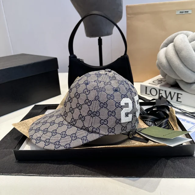 Gucci Hats Palace GG Canvas Baseball Cap product detail image 5