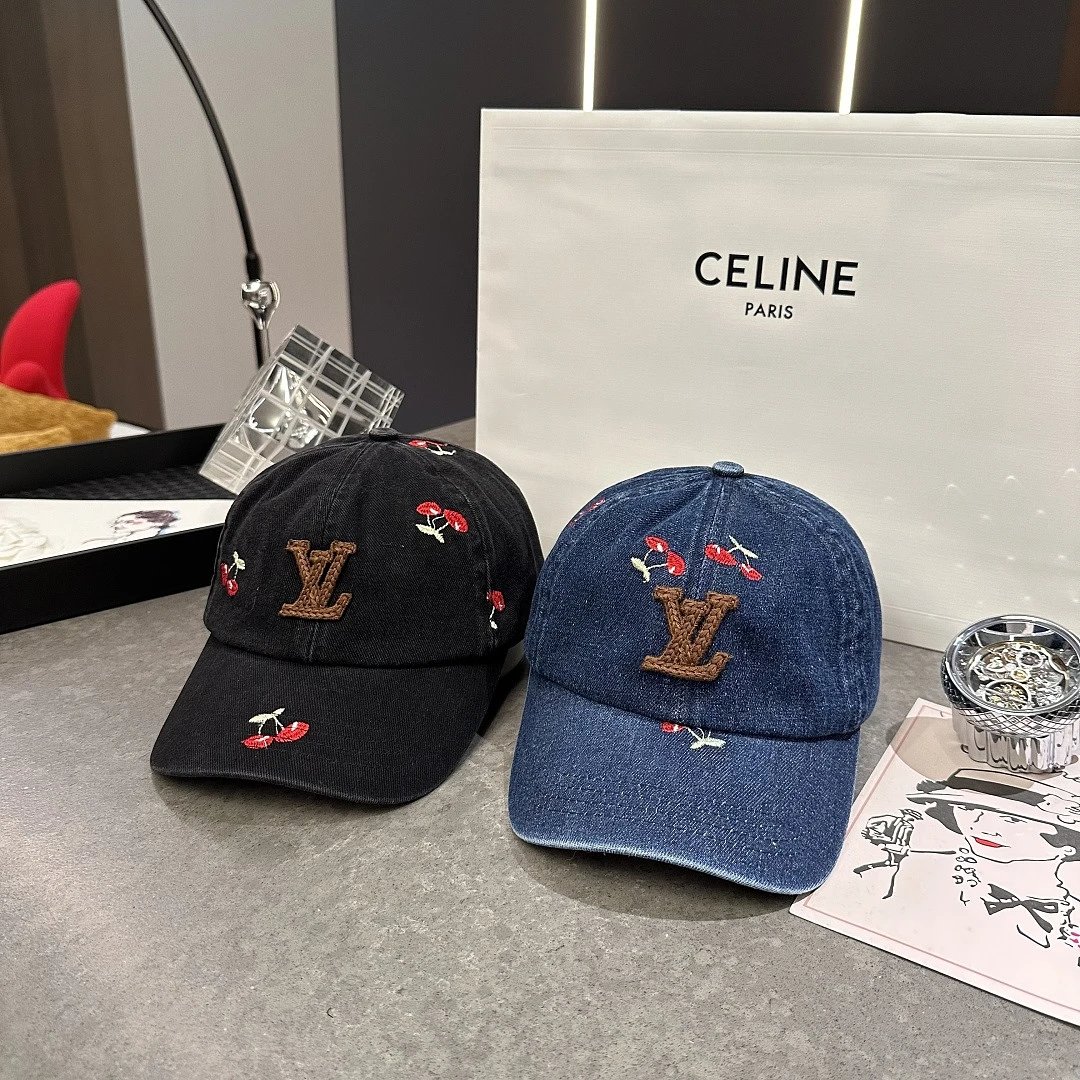 Prada Multiple baseball cap designs — 40