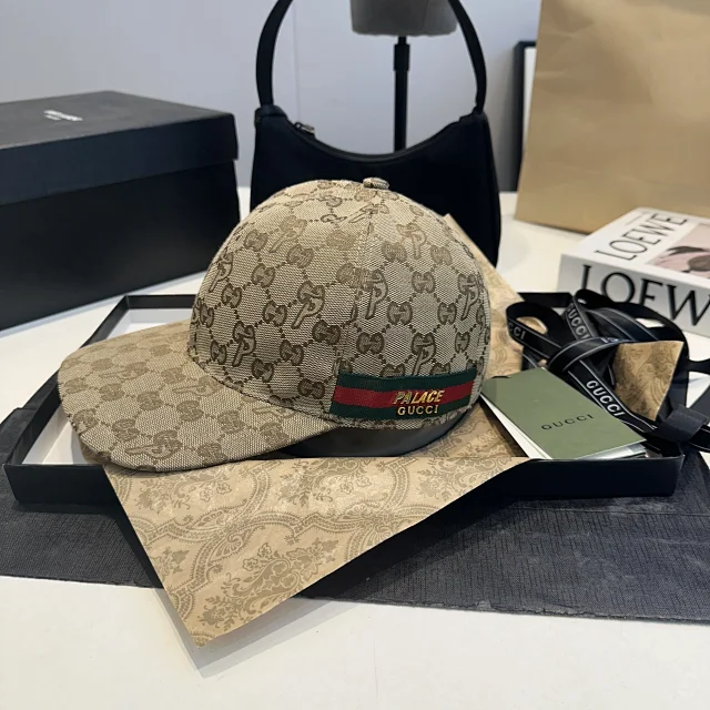 Gucci Hats Palace GG Canvas Baseball Cap product detail image 2