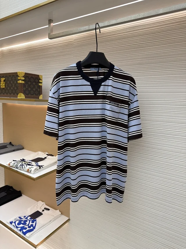Prada T-Shirts Assorted logo graphic short-sleeve product detail image 1