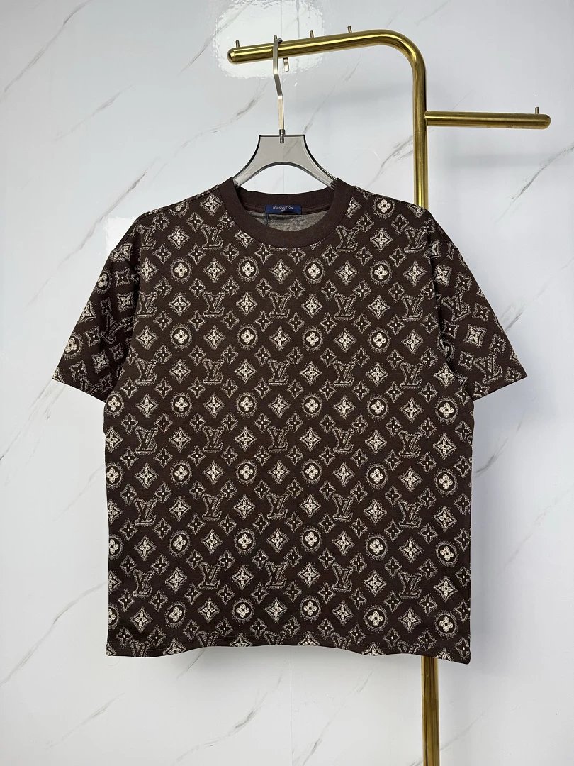 Louis Vuitton T-Shirts Monogram Print Crewneck T-Shirt — 119