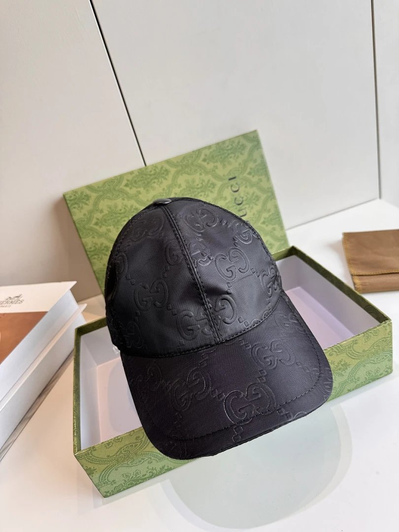 Fendi Hats FF monogram baseball cap — 26