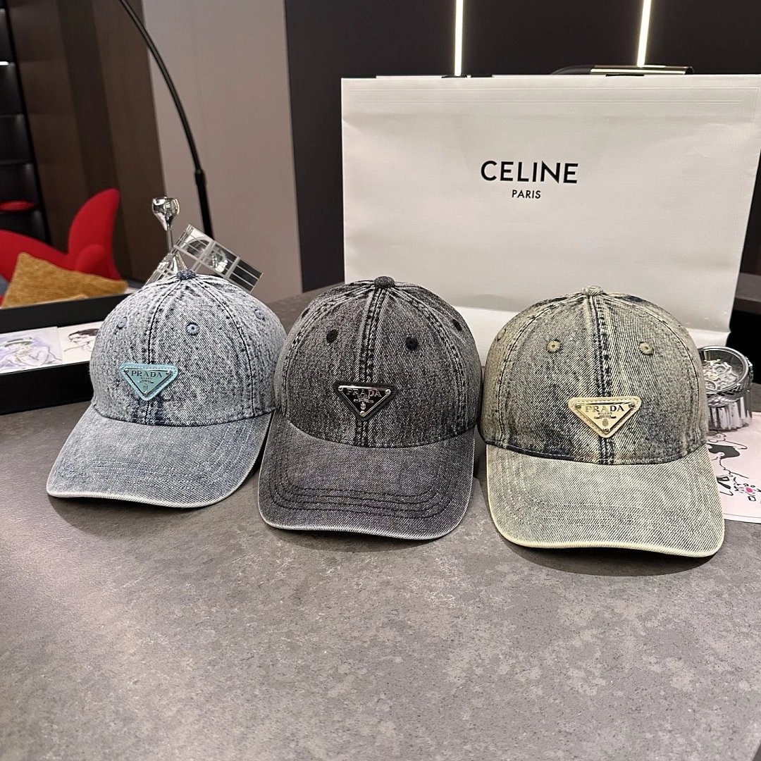 Louis Vuitton Multiple baseball cap designs — 20