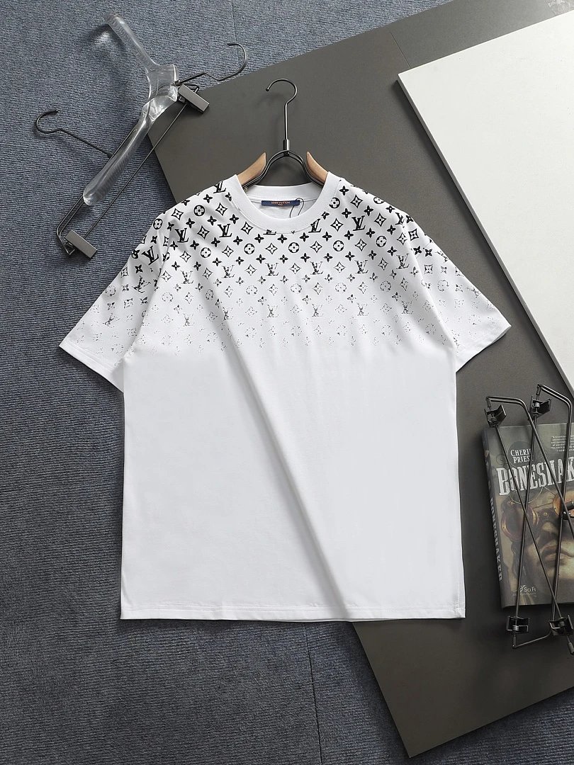 Louis Vuitton T-Shirts Monogram Print Crewneck T-Shirt image 8