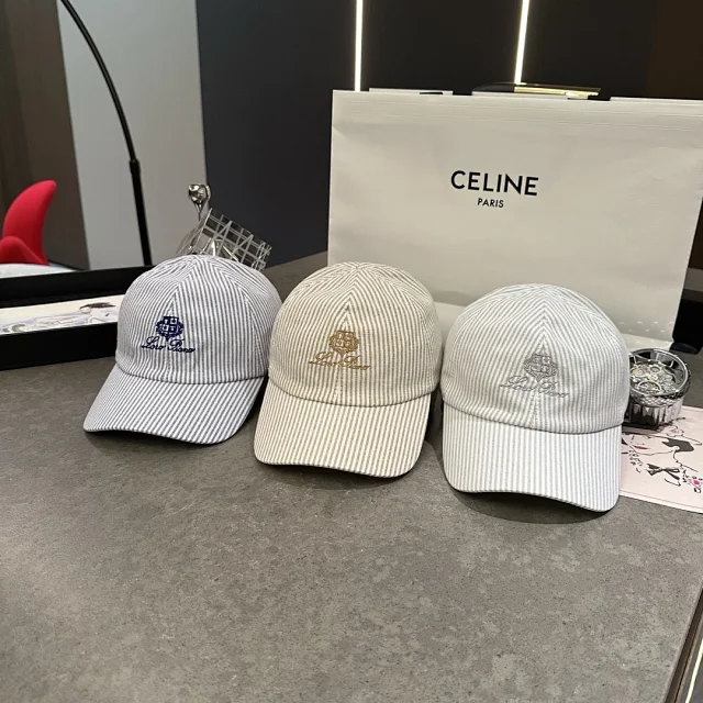 Prada Multiple baseball cap designs product detail image 5