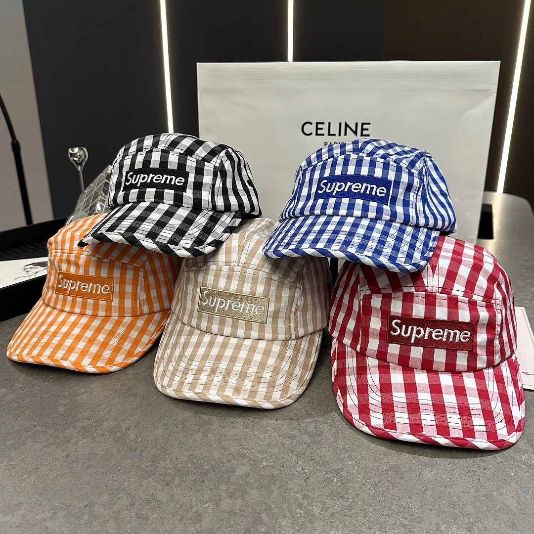 Louis Vuitton Multiple baseball cap designs — 7