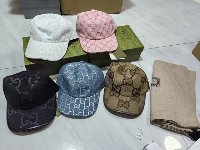 Gucci Hats Assorted baseball caps and bucket hat product detail image 3