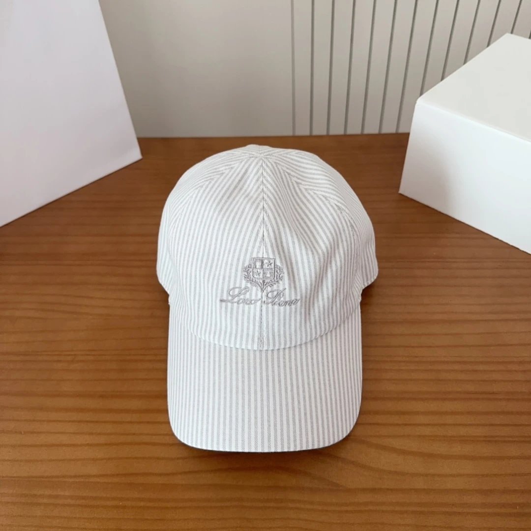 Fendi Hats FF monogram baseball cap — 34
