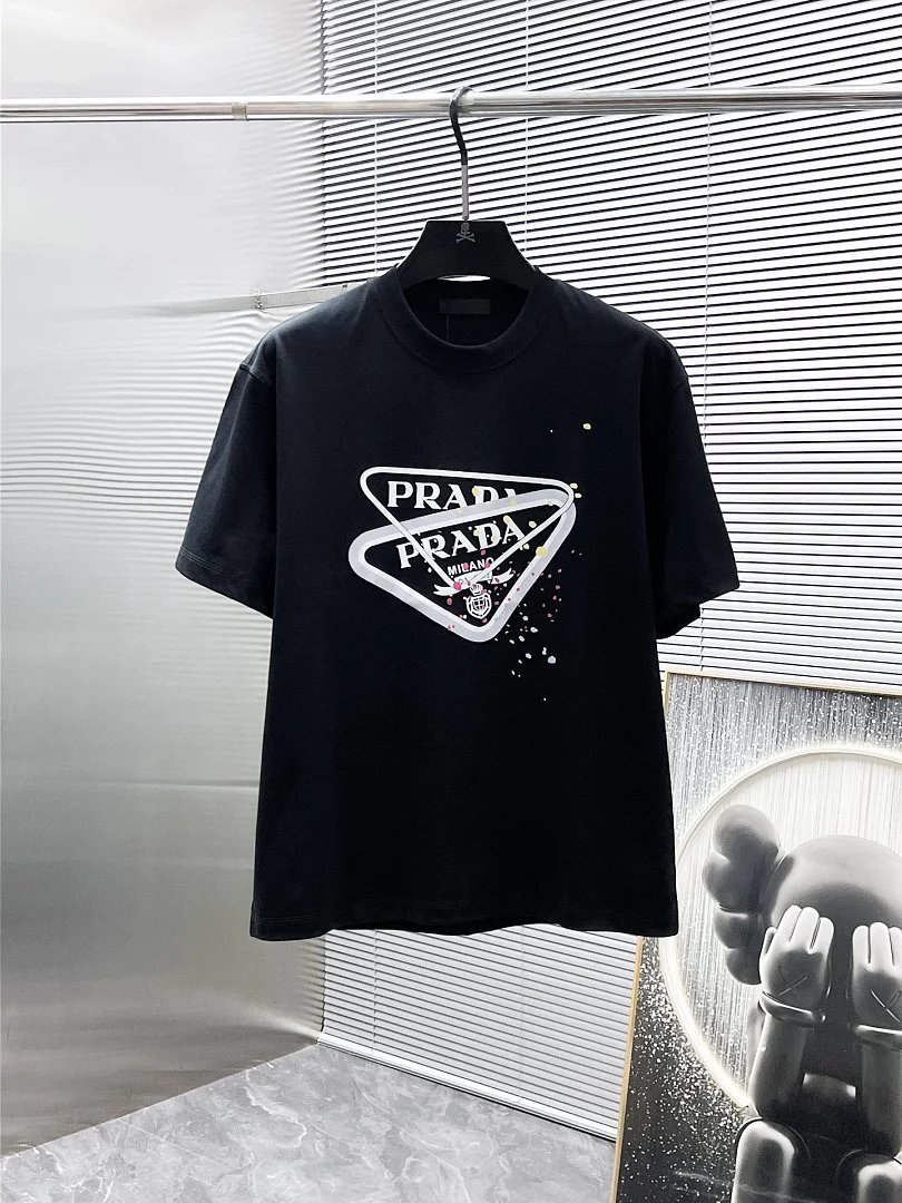 Prada T-Shirts Assorted logo graphic short-sleeve — 94