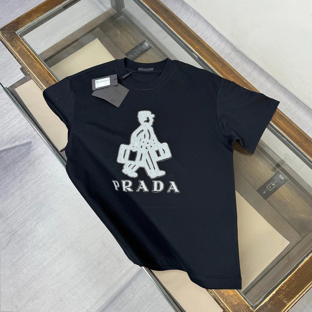 Prada T-Shirts Assorted logo graphic short-sleeve — 91