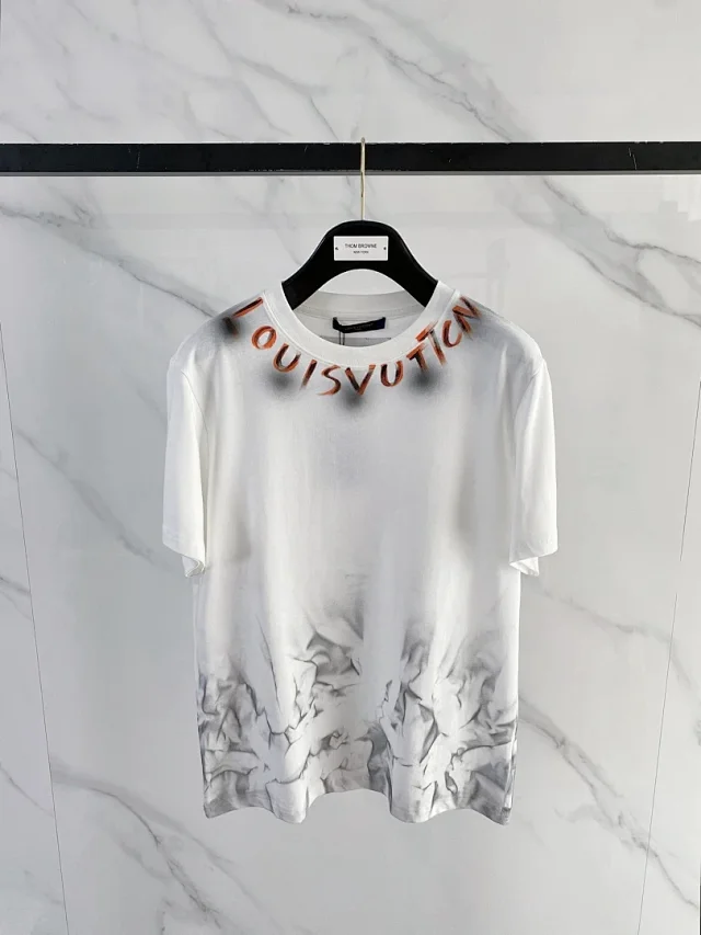 Louis Vuitton T-Shirts Logo and Monogram Graphic Crewneck T-Shirt product detail image 9