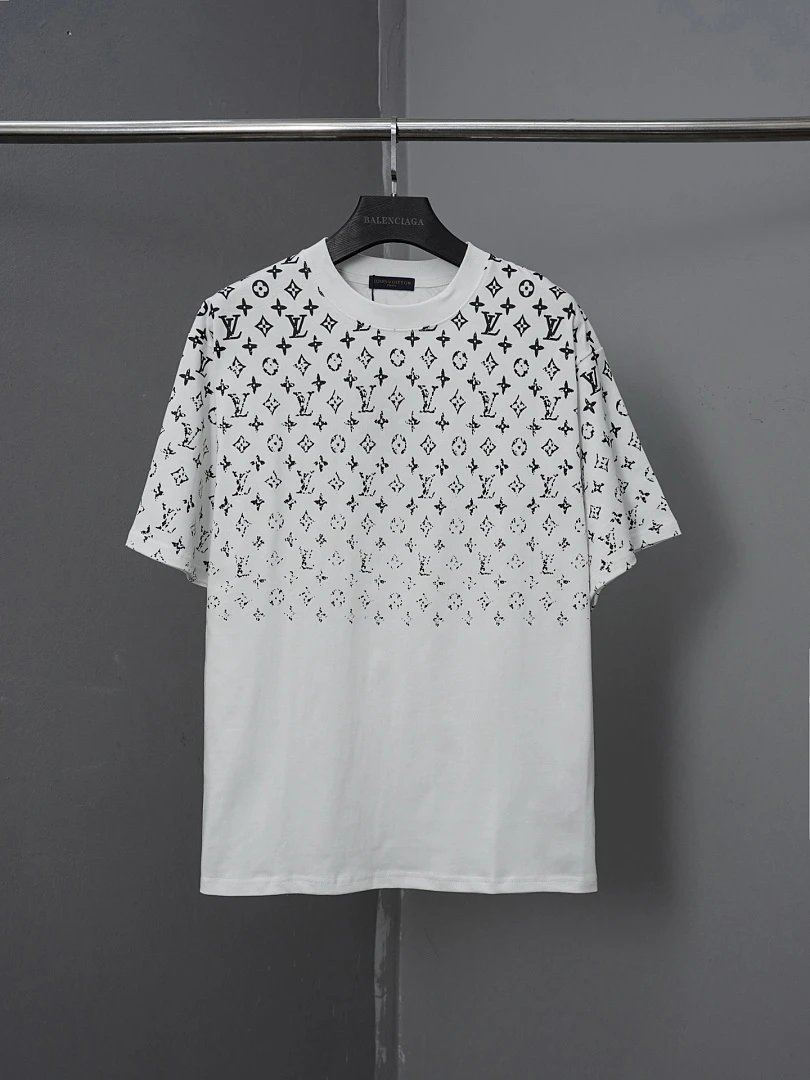 Louis Vuitton T-Shirts Short-Sleeve Graphic T-Shirt — 53