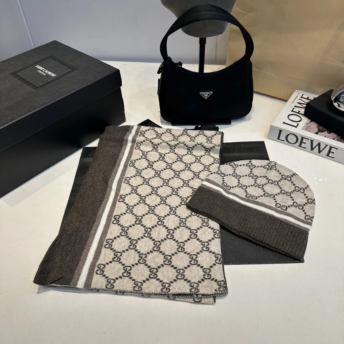 1:1 l*v beanie hat/scarf set 3