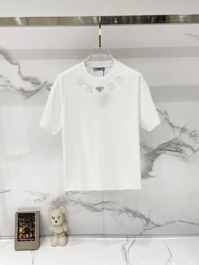 Prada T-Shirts Logo Triangle Design product detail image 6