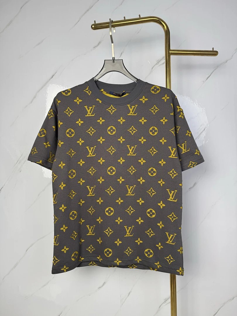 Louis Vuitton T-Shirts Monogram Print Crewneck T-Shirt — 120