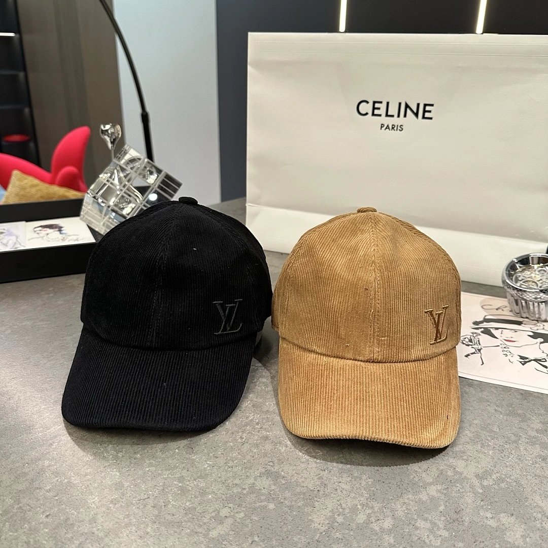 Louis Vuitton Multiple baseball cap designs — 18