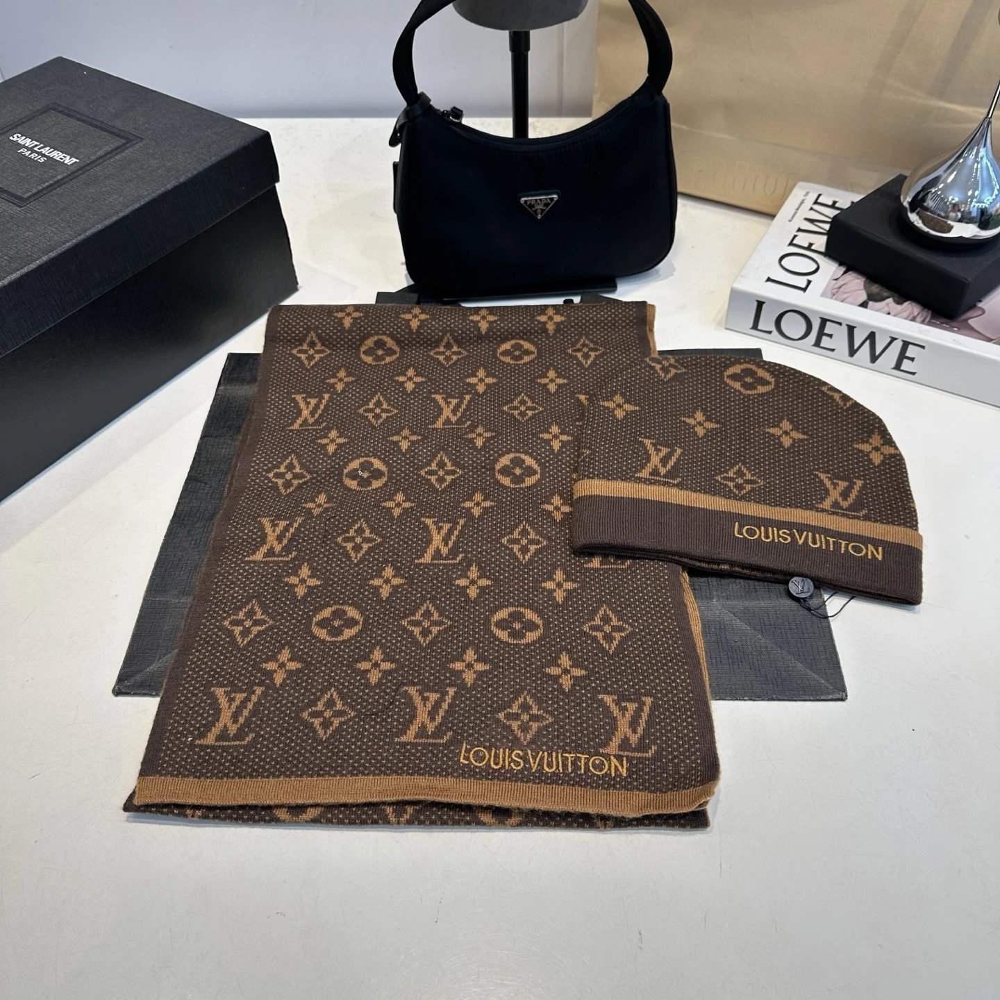 1:1 l*v beanie hat/scarf set 5