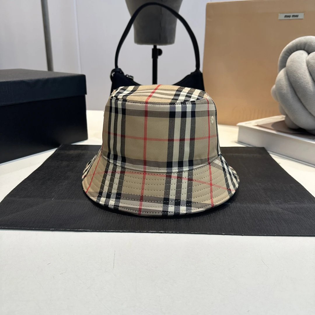 Gucci Hats Assorted baseball caps and bucket hat image 6