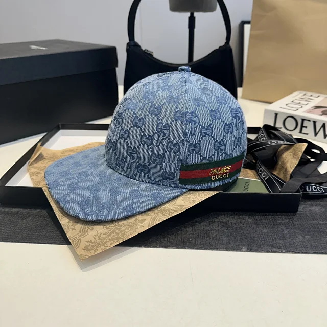 Gucci Hats Palace GG Canvas Baseball Cap product detail image 1