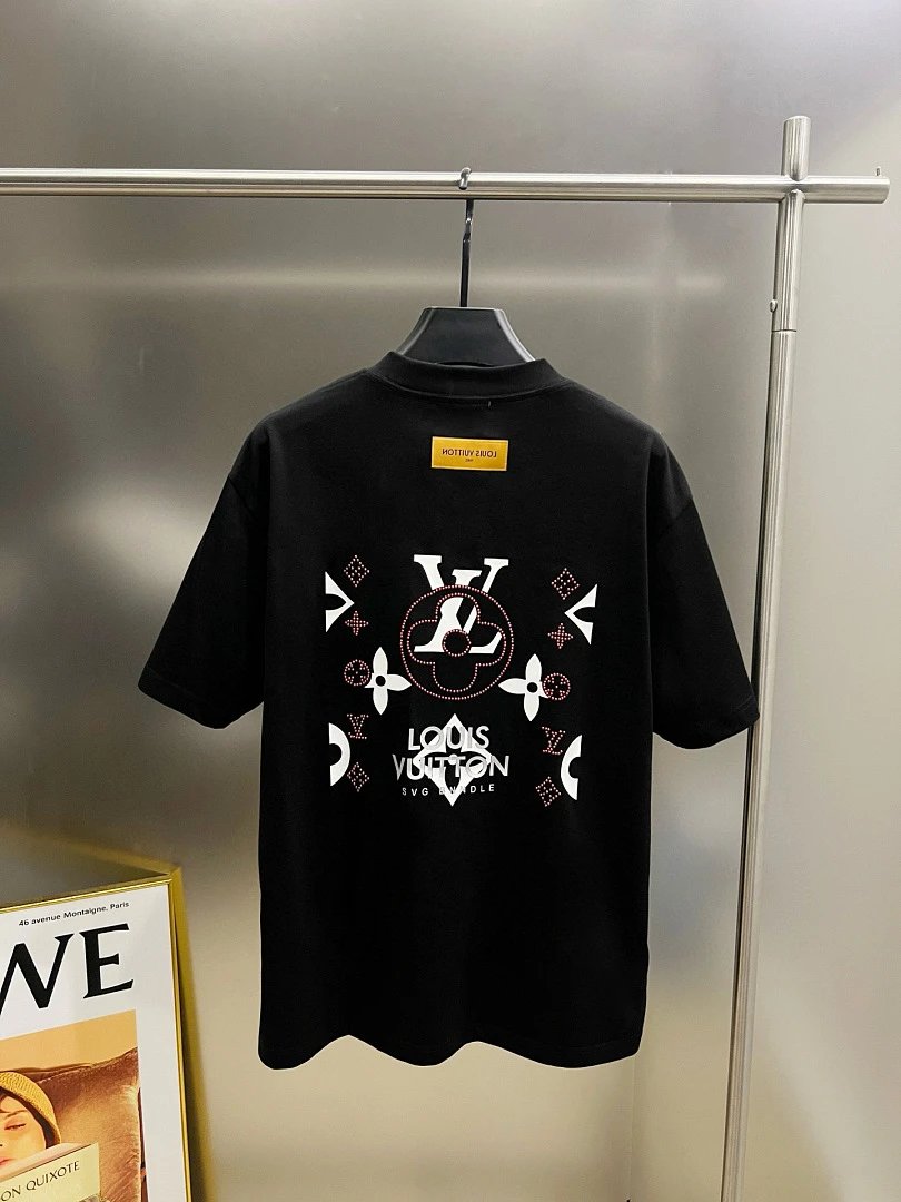 Louis Vuitton T-Shirts Short-Sleeve Graphic T-Shirt — 68