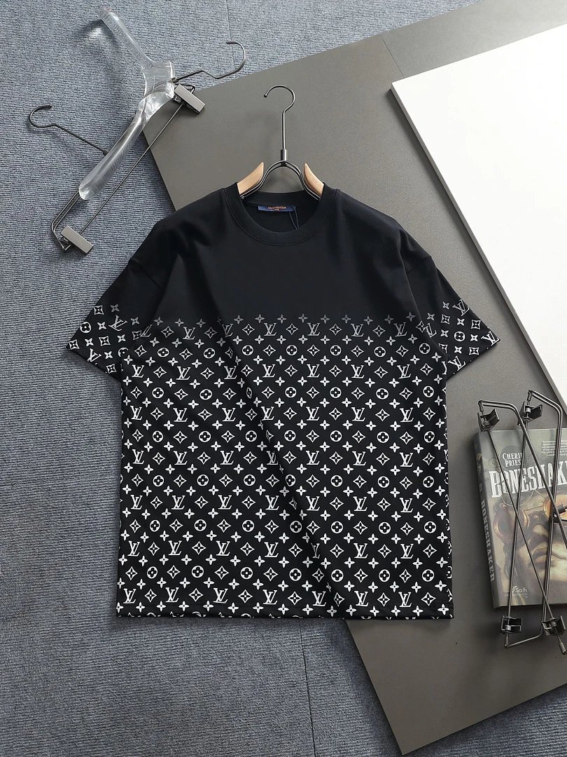 Louis Vuitton T-Shirts Monogram Print Crewneck T-Shirt — 91