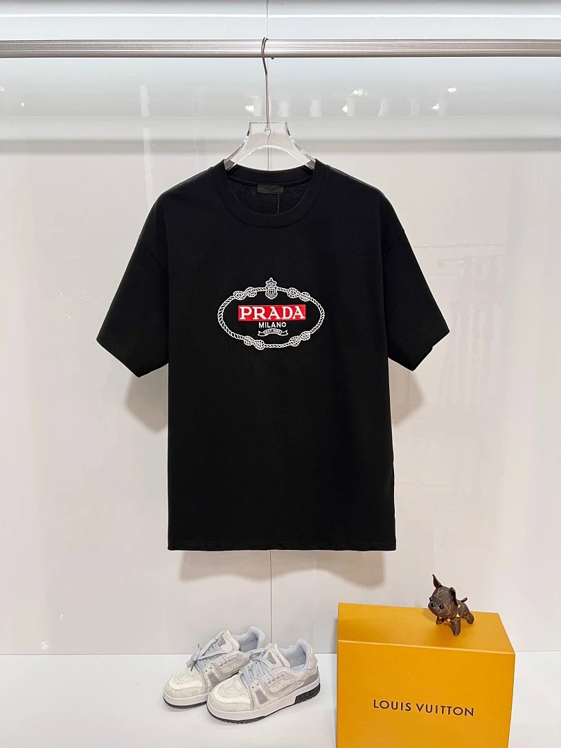 Prada T-Shirts Assorted logo graphic short-sleeve — 111