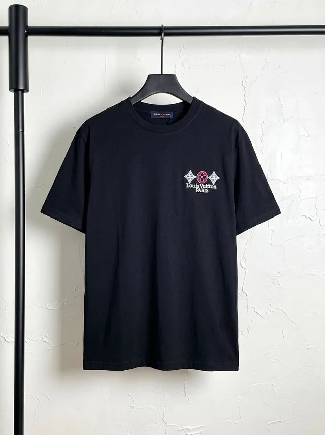 Louis Vuitton T-Shirts Logo and Monogram Graphic Crewneck T-Shirt product detail image 4