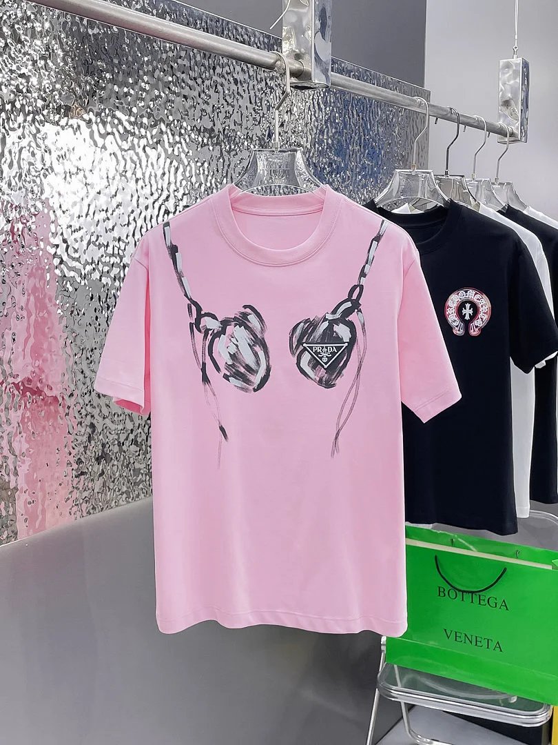 Prada T-Shirts Assorted logo graphic short-sleeve — 99