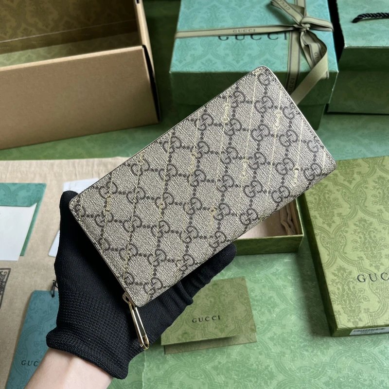 Gucci GG Supreme Wallet [40 st