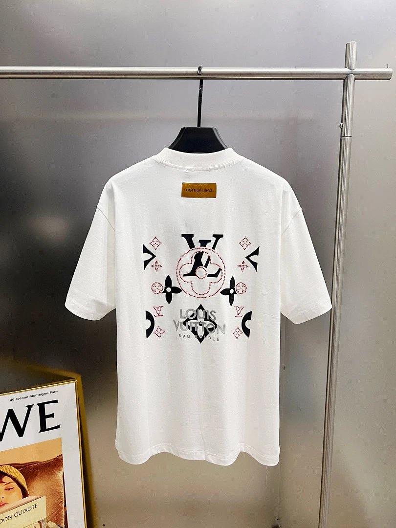 Louis Vuitton T-Shirts Short-Sleeve Graphic T-Shirt — 73
