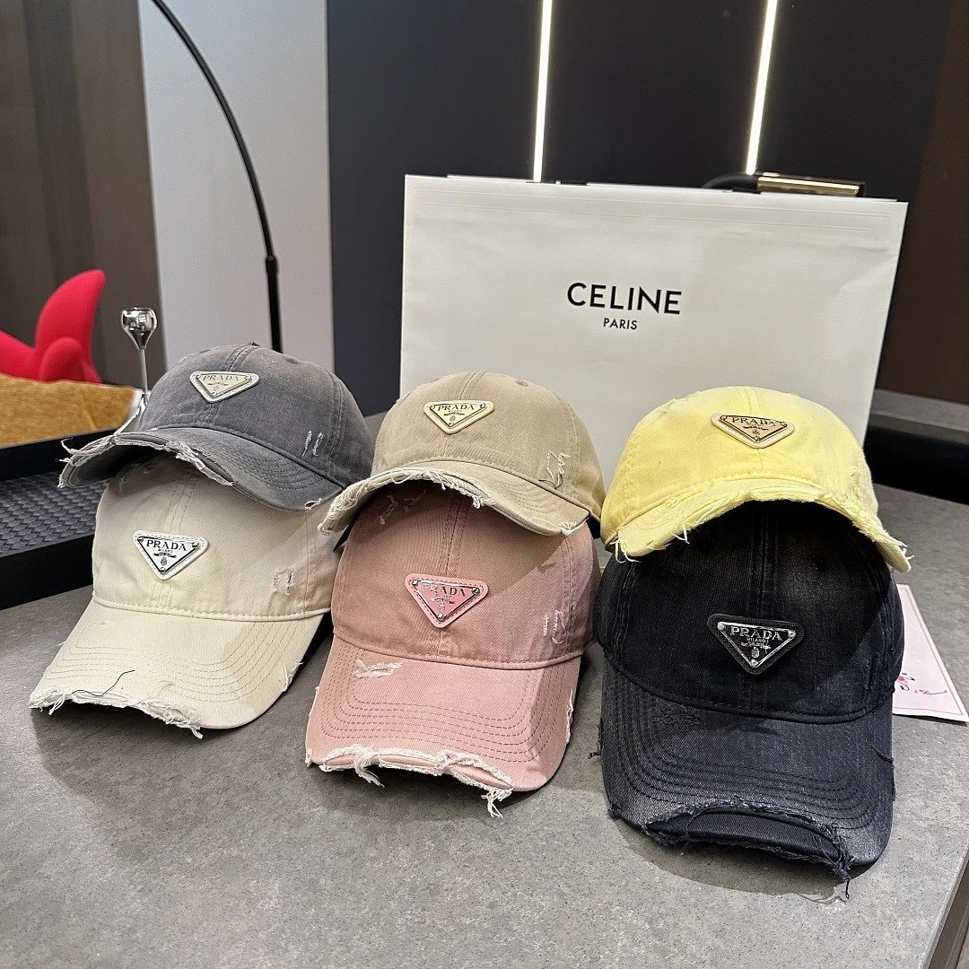 Louis Vuitton Multiple baseball cap designs — 5
