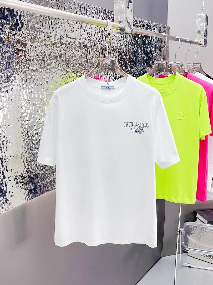 Prada T-Shirts Assorted logo graphic short-sleeve — 100