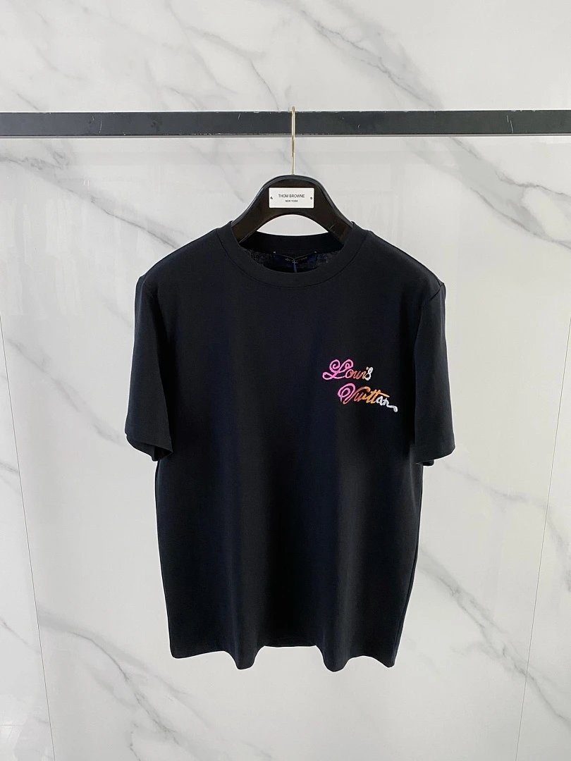 Louis Vuitton T-Shirts Logo and Monogram Graphic Crewneck T-Shirt — 11