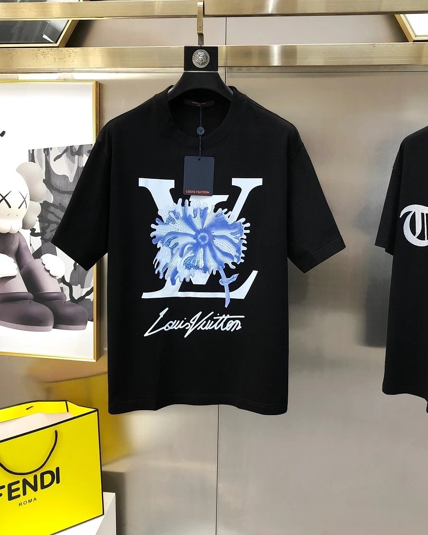 Louis Vuitton T-Shirts Monogram Print Crewneck T-Shirt — 101
