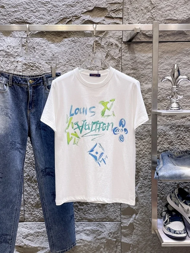 Louis Vuitton T-Shirts Logo and Monogram Graphic Crewneck T-Shirt product detail image 7