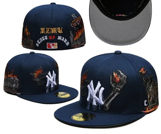 New Era Hats Fitted flat-brim York Yankees cap with embroidered patches product detail image 11