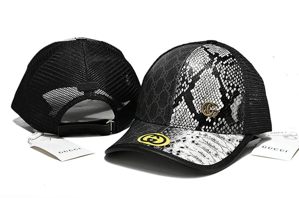 Gucci Bee Embroidered Denim Baseball Cap Black - 33