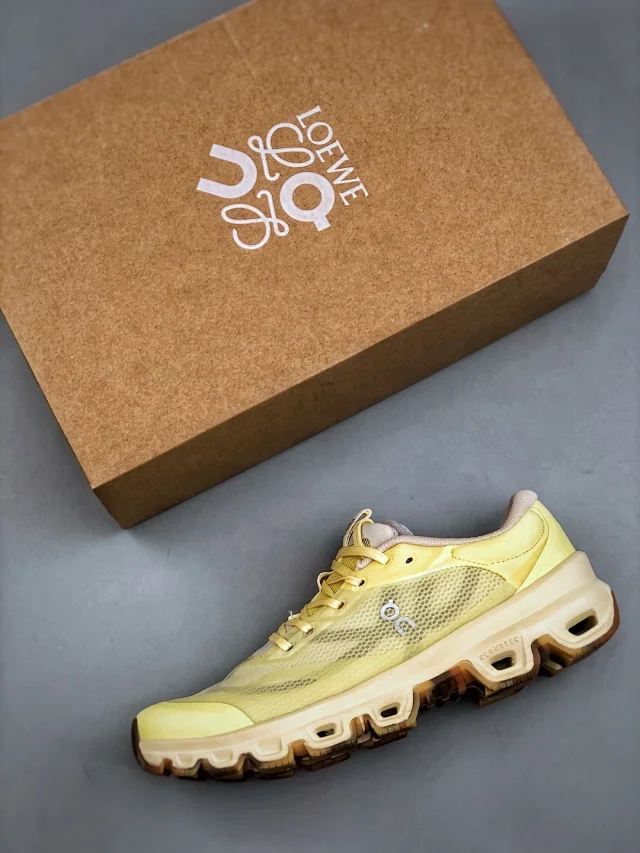 On Sneakers LOEWE x Cloudventure 2.0 product detail image 17