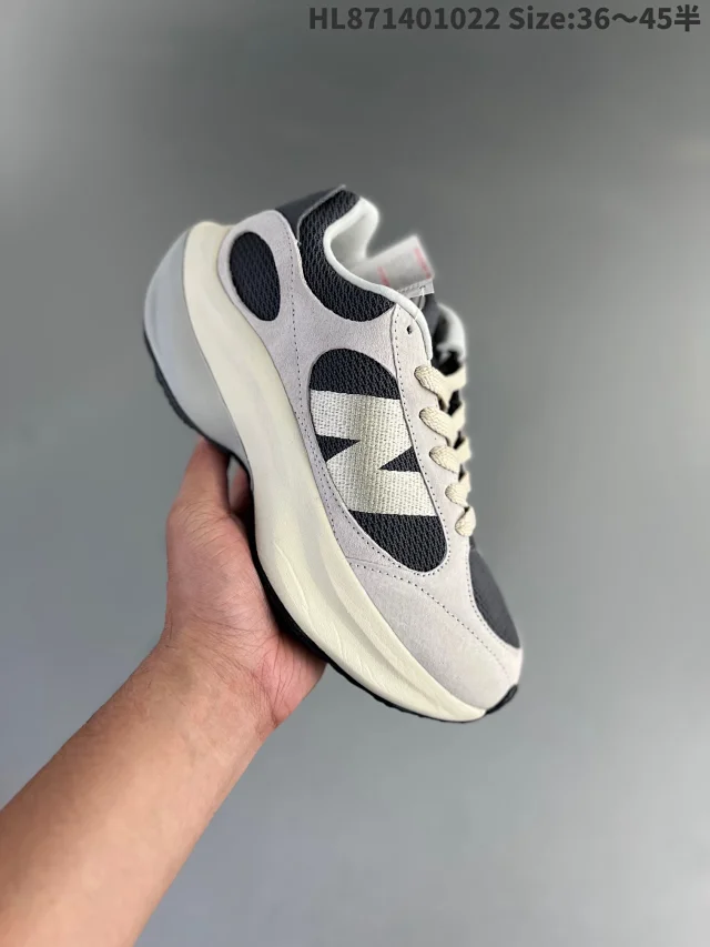 New Balance Sneakers Suede and Mesh Low-Top product detail image 13