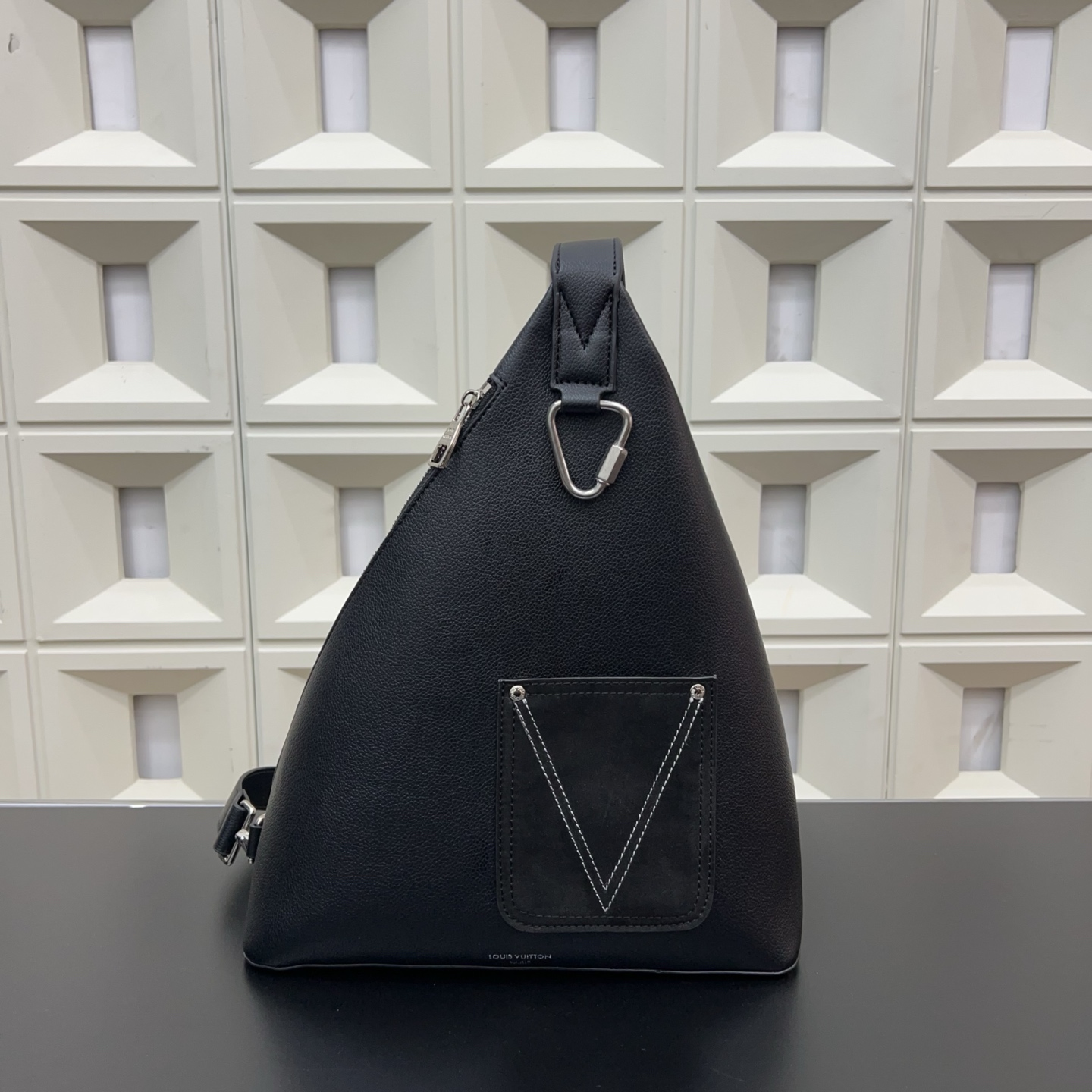 Louis Vuitton Crossbody Bags Sling Bag — *017